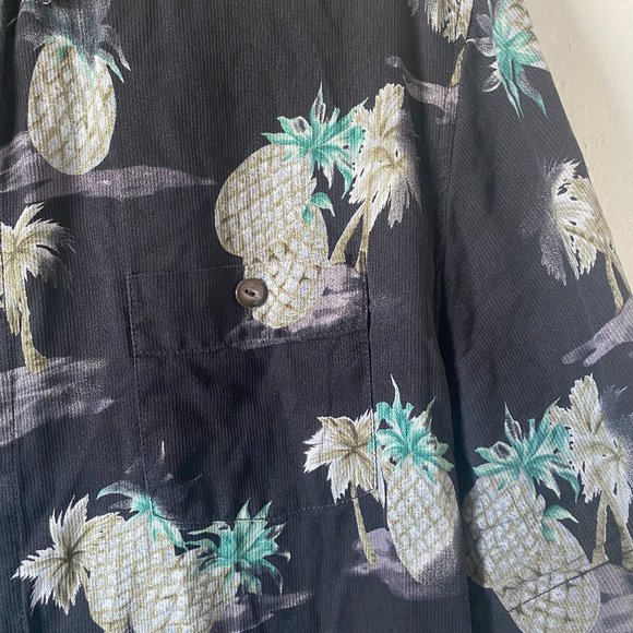 Tommy Bahama Mens Shirt Island Modern Fit Size L Hawaiian Pineapple 100% Silk - Picture 4 of 11